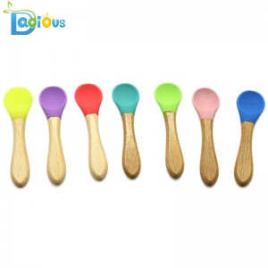 Niestandardowe logo Bambusowe przybory dla niemowląt Silikonowe łyżki dla dzieci Food Grade BPA Free Natural Baby Spoons